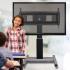 Produkt Bild Elektrisch höhenverstellbarer XL TV Rollständer, mobiler Monitorständer, 50 cm Hub SCEXLB